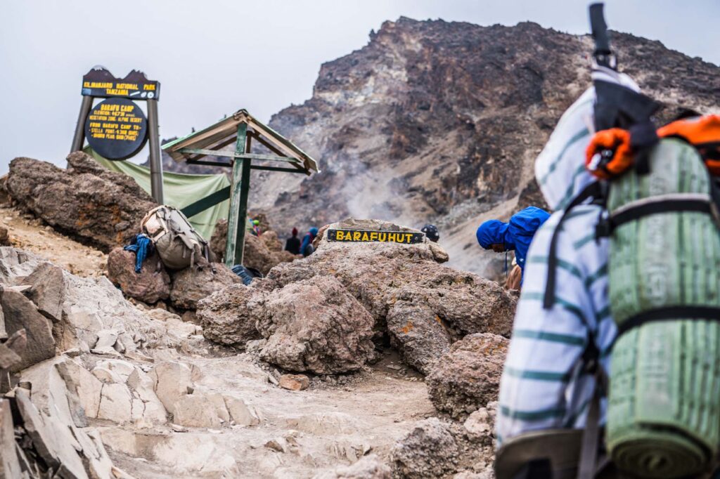 Barafu_route_climbing